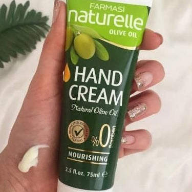 Farmasi Crème nourrissante pour les mains à l'huile d'Olive Naturelle